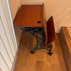 アンティーク机の画像