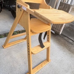 あげます！子供用テーブル付き椅子の画像