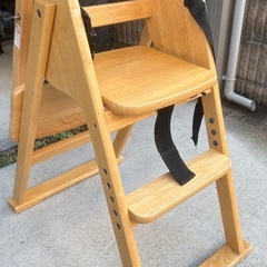 あげます！子供用テーブル付き椅子の画像