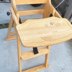 あげます！子供用テーブル付き椅子の画像