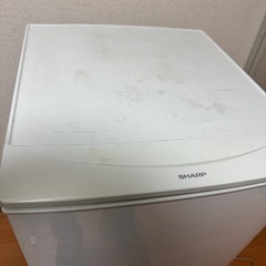 SHARP 
冷蔵庫の画像
