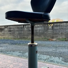 レトロ キャスター付きチェアの画像