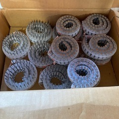 釘打ち機の釘の画像