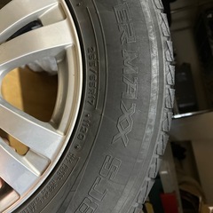 スタッドレスタイヤ　4本セット 265/65/17の画像