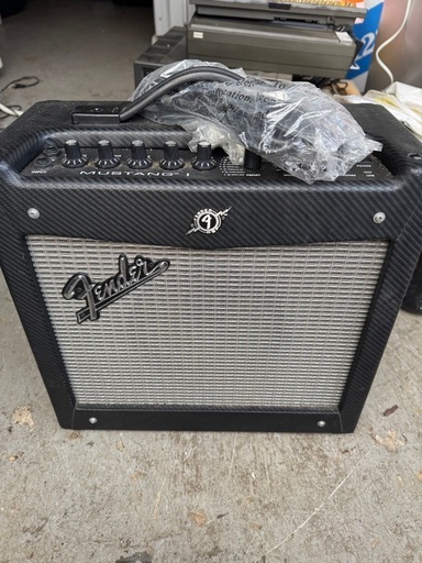その他 Fender Mustang