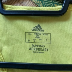 adidasのランニングウェア200円です。来週処分します。の画像