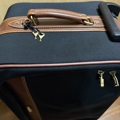 キャリーケース鍵付きの画像