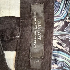 黒パンツ、トップスセットの画像