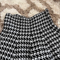 ハウンドトゥース柄フレアミニスカートS新品未使用の画像