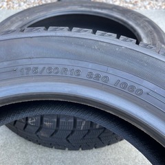 スタッドレスタイヤ175/60R16　　　の画像