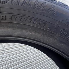 スタッドレスタイヤ175/60R16　　　の画像