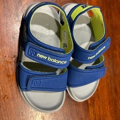 ニューバランスサンダルの画像