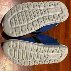 ニューバランスサンダルの画像