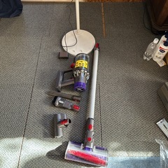 ダイソン Dyson V10 スタンド付き　動作確認済みです。の画像