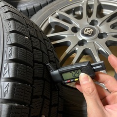 175/65r15 スタッドレスタイヤダンロップとアルミホイール4本セットの画像