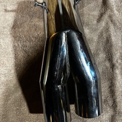 ハイエースエセックスデュアルストレートマフラーカッターの画像