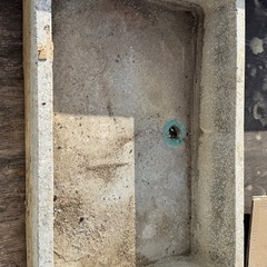 引き取り限定　外水栓の流し台の画像