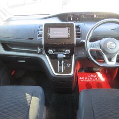 日産　セレナ　ライダー★1年保証★ロードサービス付　エマージェンシーブレーキ　純正ＳＤナビ　地デジ　バックカメラ　Ｂｌｕｅｔｏｏｔｈ　左側パワースライド（ハンズフリー可）クルコン　ＥＴＣ　インテリキー　アイストップ　オートライト　純正１６ＡＷの画像