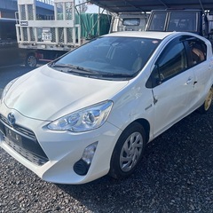 アクア 平成28年式 75000KM 事故車の画像