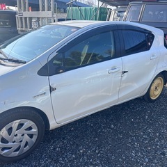 アクア 平成28年式 75000KM 事故車の画像