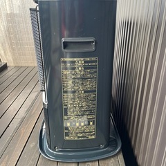 コロナ自然通気型開放式石油ストーブの画像