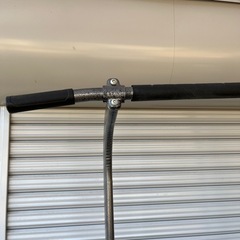 懸垂機 筋トレの画像