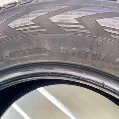 スタッドレス　215/70r16 アイスガード　4本の画像