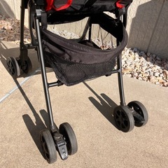 アップリカベビーカー マジカルエアープラス リンゴの画像