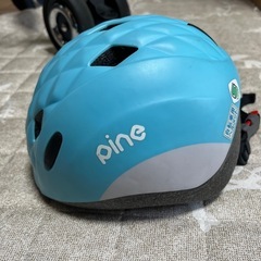 子供ヘルメットの画像