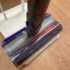☆ドリーム荒牧店☆ジモティー割引有☆【クリーニング済】ダイソン/コードレスクリーナー/SV12/充電スタンド付/中古品の画像