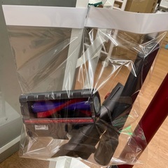 ☆ドリーム荒牧店☆ジモティー割引有☆【クリーニング済】ダイソン/コードレスクリーナー/SV12/充電スタンド付/中古品の画像