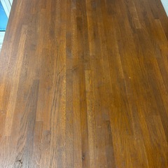 ダイニングテーブルの画像