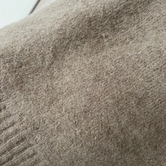 グローバルワーク　マシュマロタッチハイネックプルオーバー グレイッシュブラウンの画像