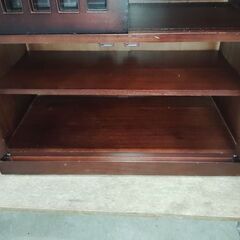 民芸調階段箪笥『中古、扉一枚ガラス無し』の画像