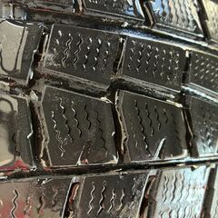 差し上げます　０円　　スタッドレスタイヤ　215/55R17 　 4本の画像