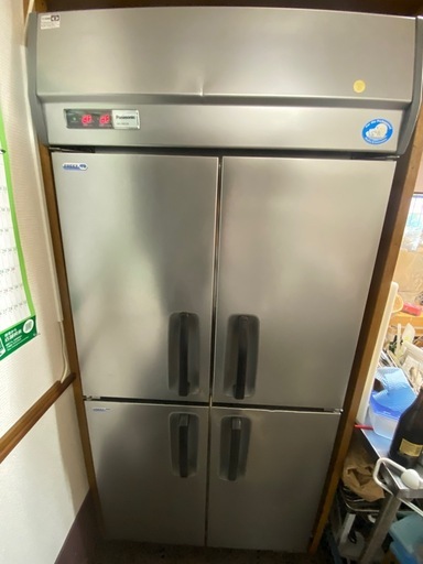 大型4ドア業務用冷凍冷蔵庫