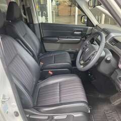 【コミコミ価格☆車検新規2年取得！】H28年　フリードハイブリッド　89.8万円　の画像