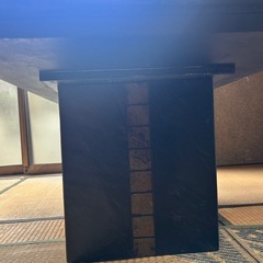 今月限りで処分　テーブル　石の画像