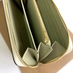 yuukiさま　COACH ブラック•ホワイト 長財布　2個セットの画像