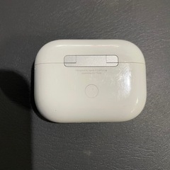 AirPods pro2中古ケースに傷あり！の画像