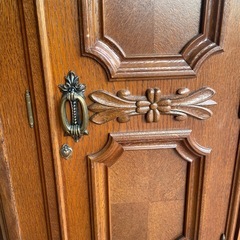 karimoku / カリモク コロニアル サイドボード　当時物 キャビネット 飾り棚 カリモク コロニアル アンティークの画像