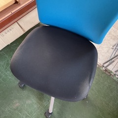 イナバ　オフィス椅子　高さ調整可能　中古の画像