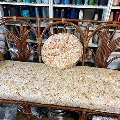 藤の長椅子の画像