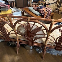 藤の長椅子の画像