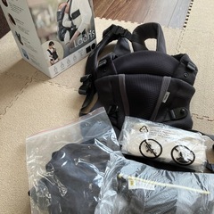 Aprica Laclis 抱っこひも ダークグレーの画像