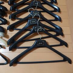 ハンガー２２点（中古品）の画像