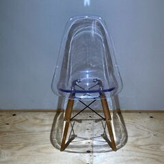 イームズチェア ダイニングチェア クリア 木足 透明 デザイナーズチェア★S3565Aの画像