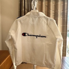 女性用ウィンドブレーカー　Sサイズの画像