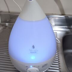 超音波式アロマ加湿器「SHIZUKU touch+」箱つきの画像