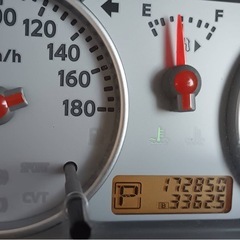 日産キューブの画像